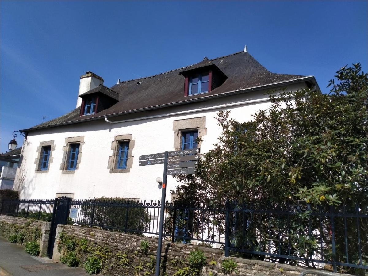 La Cour Des Ursulines Hotel Josselin Exterior foto